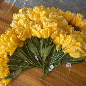 Ashland Spring Faux Floral Tulips (22 Stems) Brand New